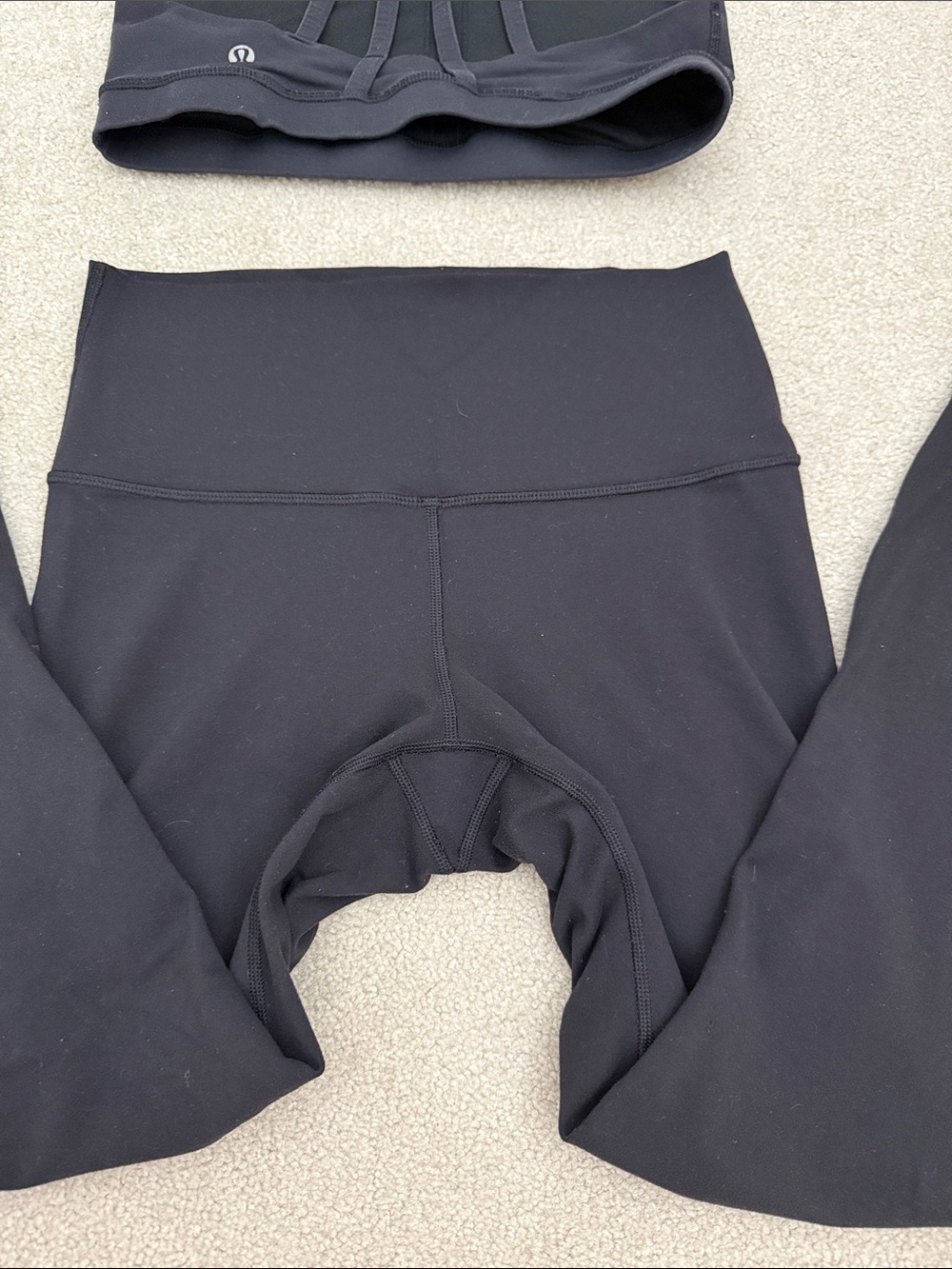 Lululemon Black Energy Bra & Leggings Set - Picture 3 of 6